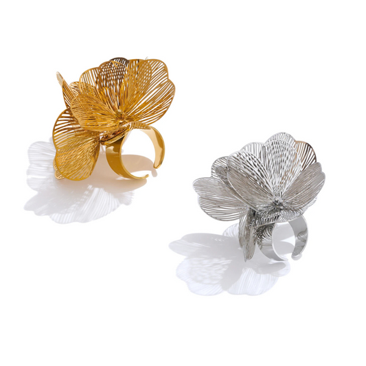 Water-Resistant 18K Gold Plated Floral Ajustable Ring