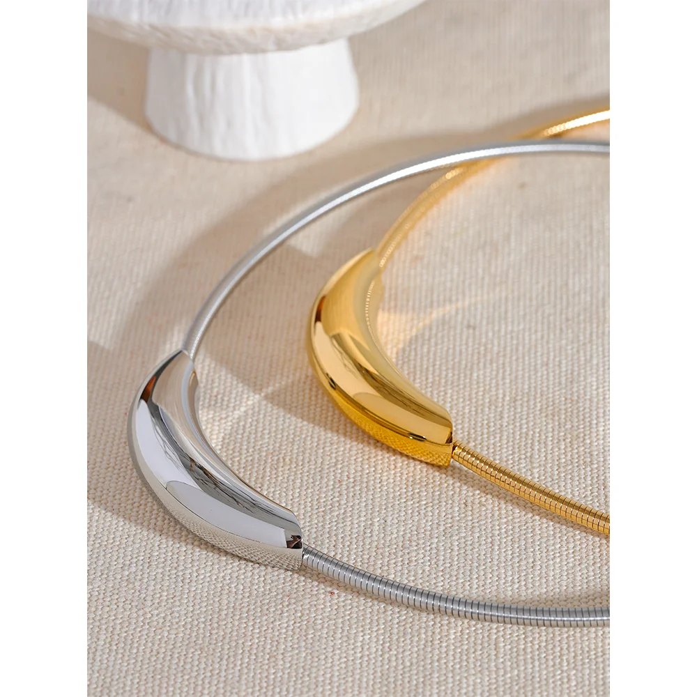 Water-Resistant 18K Gold Plated Simplicity Choker