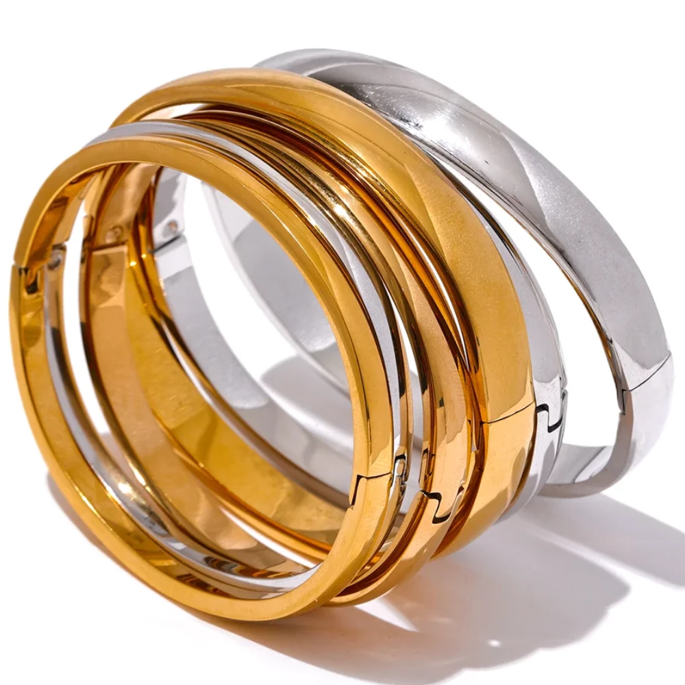 Water-Resistant 18K Gold Plated Plain Bangle