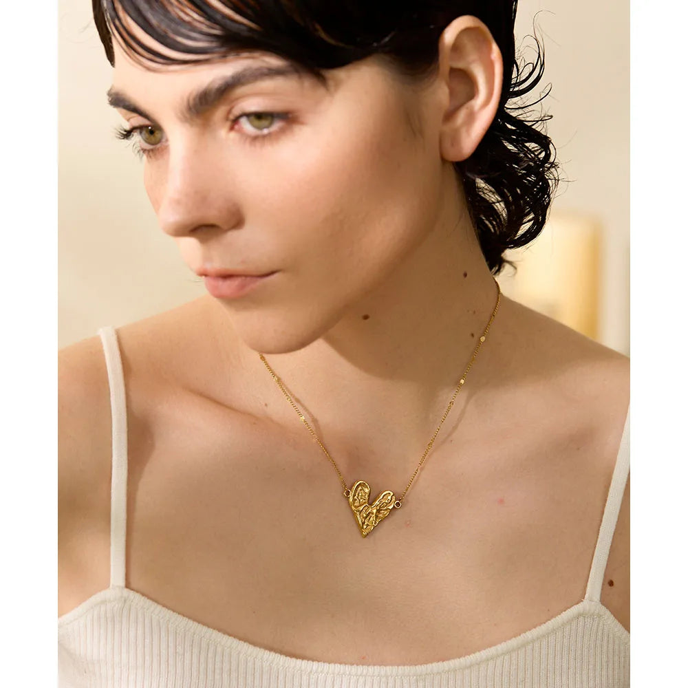 Water-Resistant 18K Gold Plated Collarbone Necklace with Solid Heart