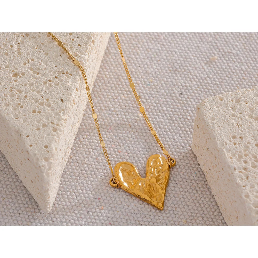 Water-Resistant 18K Gold Plated Collarbone Necklace with Solid Heart