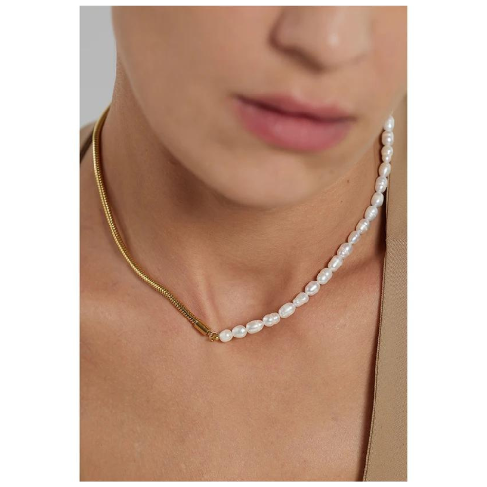 Water-Resistant 18K Gold Plated Necklace Adorned with Freshwater Pearls