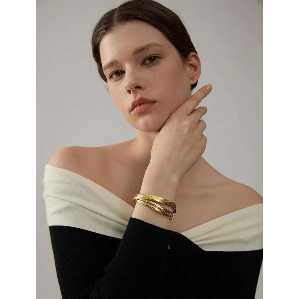 Water-Resistant 18K Gold Plated Plain Bangle